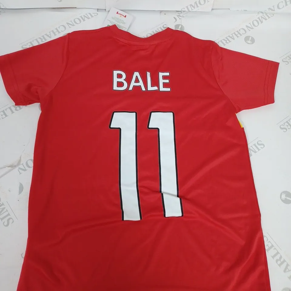 WALES FC HOME SHIRT WITH BALE 11 ON THE BACK SIZE 10-11 YEARS