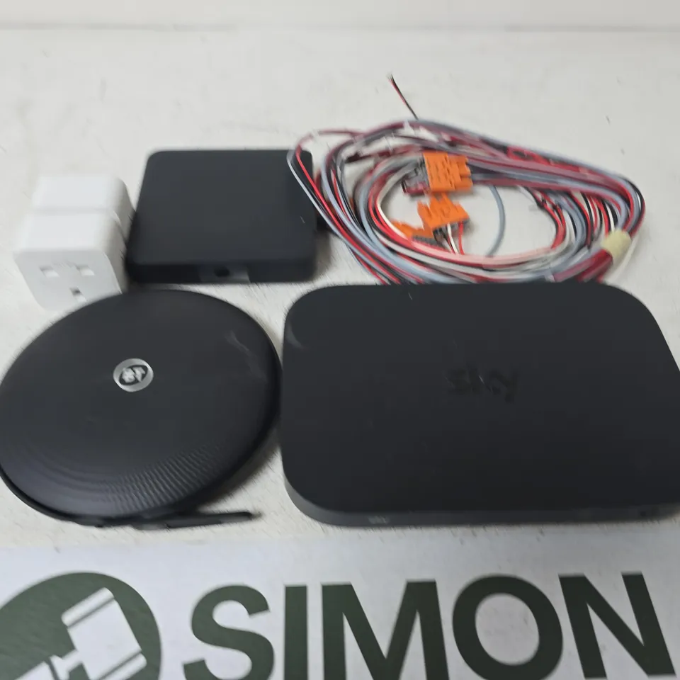 APPROXIMATELY 15 ASSORTED HOUSEHOLD PRODUCTS TO INCLUDE BT BOX , CABLES AND PLUGS