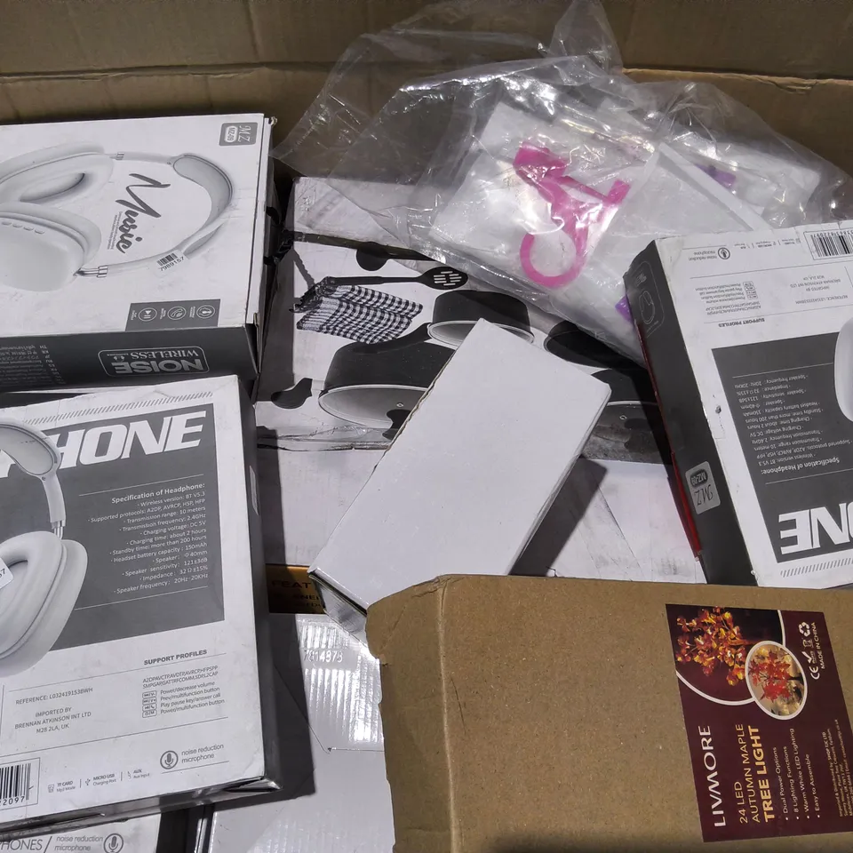 BOX OF APPROXIMATELY 20 ASSORTED ITEMS TO INCLUDE HEADPHONES, LED LIGHT AND CLOTHING ITEMS