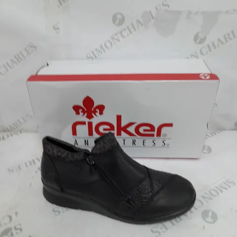 BOXED PAIR RIEKER LEATHER DOUBLE ZIP WATER RESISTANT BOOTS IN BLACK SIZE 6