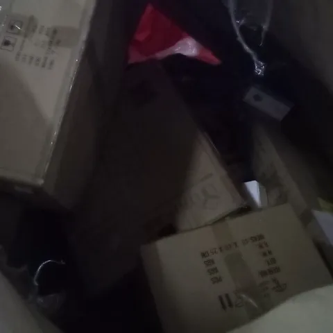 PALLET OF ASSORTED ITEMS INCLUDING AIR BED, SINGLE USE MASK, TONNEAU COVER, PORTABLE WARDROBE 