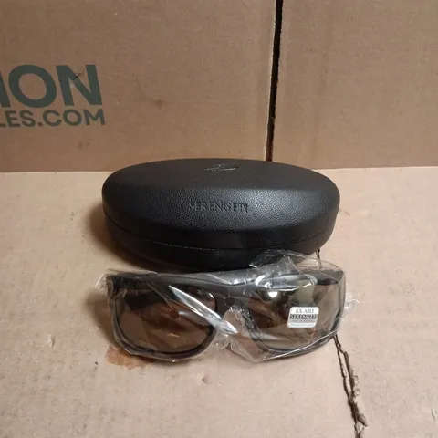 SERENGETI EYEWEAR SUNGLASSES IN CASE 