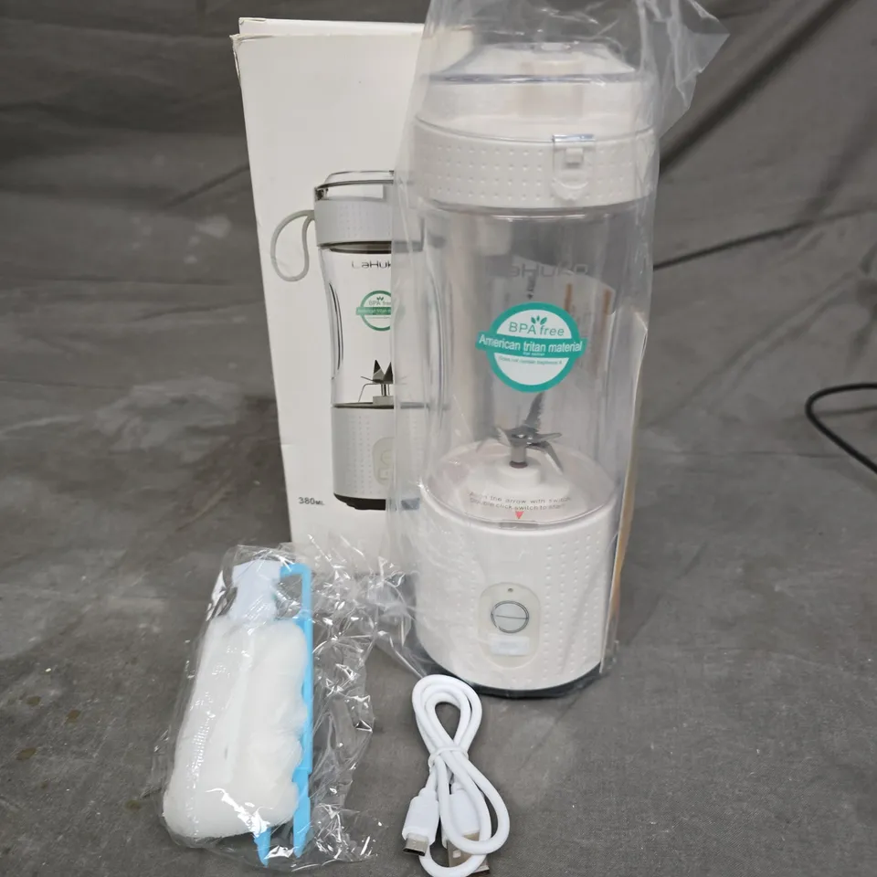 LAHUKO WHITE PERSONAL BLENDER WITH 380ML BPA-FREE CUP – USB CHARGING CABLE INCLUDED 