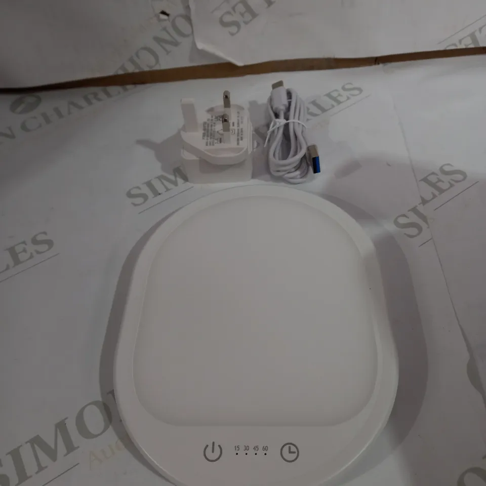 LIGHT THERAPY LAMP 