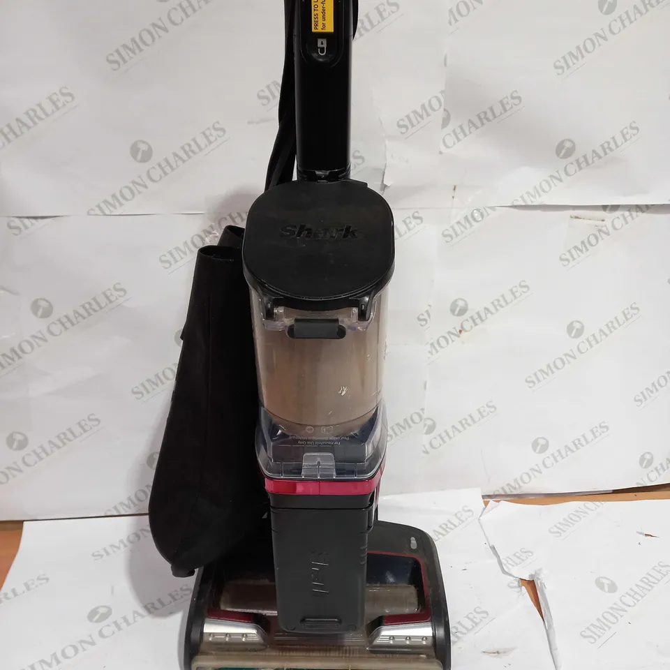 SHARK CORDLESS VACUUM IZ300UKT