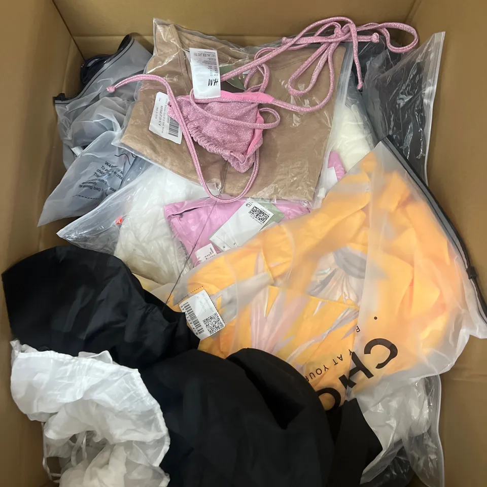 LARGE BOX OF ASSORTED BAGGED AND UNBAGGED CLOTHING TO INCLUDE H&M, ZARA AND FRENCH CONNECTION