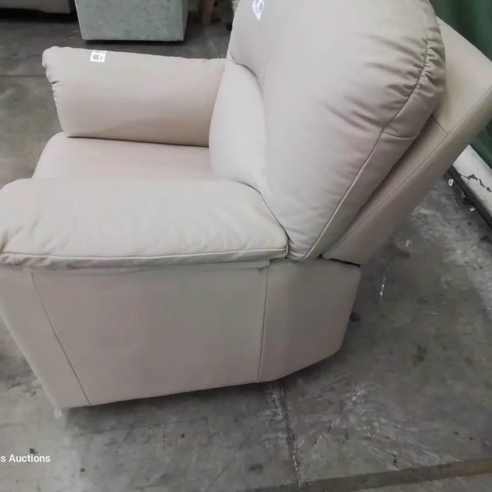 QUALITY BRITISH DESIGNER & MANUFACTURED G PLAN CHLOE SMALL MANUAL RECLINING EASY CHAIR CAMBRIDGE PLASTER LEATHER 