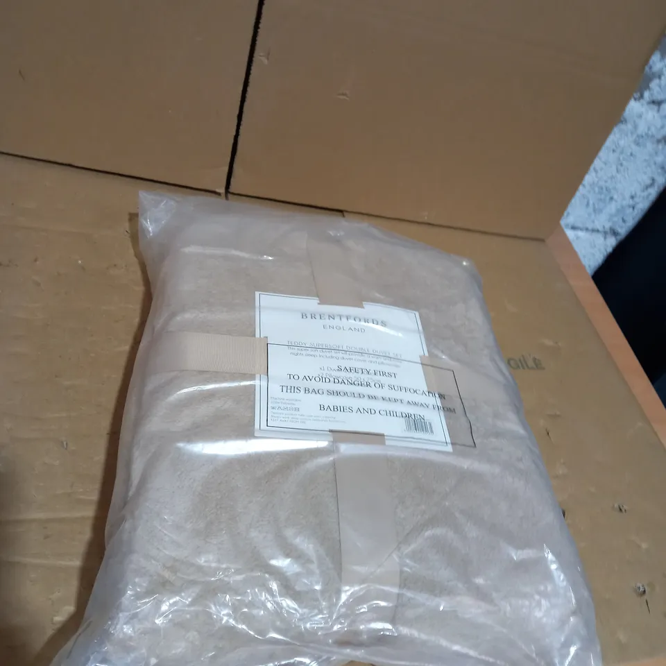 BVRENTFORDS TEDDY SUPERSOFT DUVET SET 