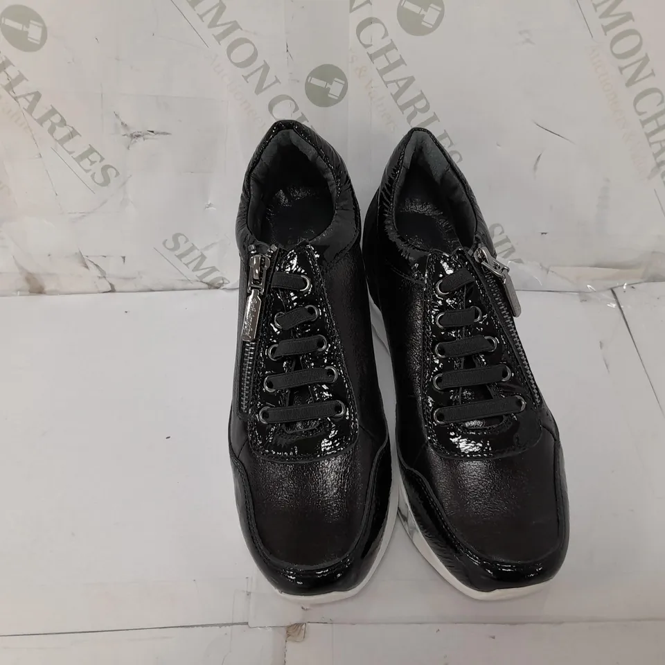 PAIR OF RUTH LANGSFORD WEDGE TRAINERS IN BLACK SIZE 4