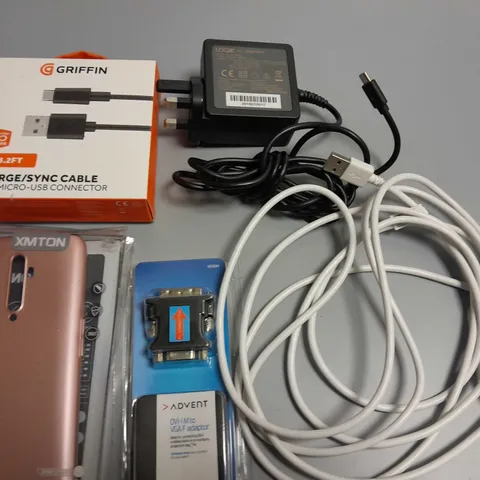 LOT OF 5 ASSORTED TECH ITEMS TO INCLUDE LOGIK AC ADAPTER, GRIFFIN CHARGE SYNC CABLE AND VGA ADAPTER