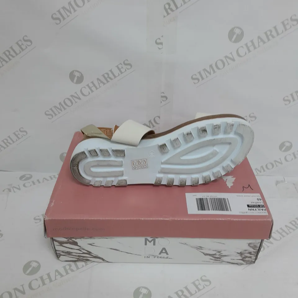 MODA IN PELLE PAILYNN SANDALS SIZE 7