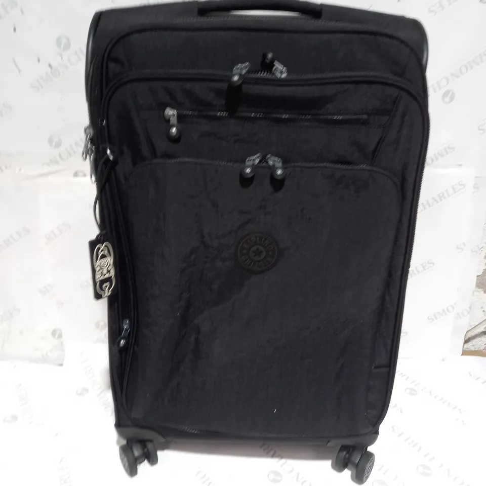 KIPLING HEAVY DUTY SUITCASE ON WHEELS