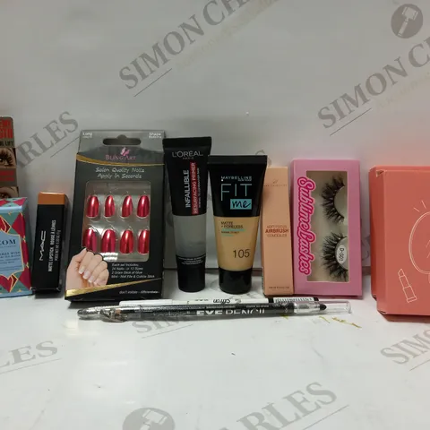 LOT OF APPROX 15 ASSORTED BEAUTY PRODUCTS TO INCLUDE BENEFIT MASCARA, MAC LIPSTICK, SOFT FOCUS AIRBRUSH CONCEALOR, ETC