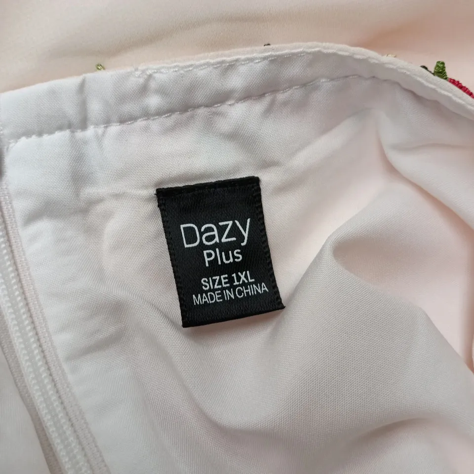 DAZY PLUS WHITE FLORAL DRESS – 1XL