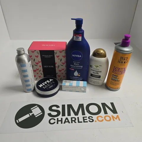 APPROXIMATELY 15 ASSORTED HEALTH & BEAUTY PRODUCTS TO INCLUDE NIVEA BODY LOTION, BED HEAD IGI SHAMPOO, NIVEA MEN CREME, ETC - COLLECTION ONLY