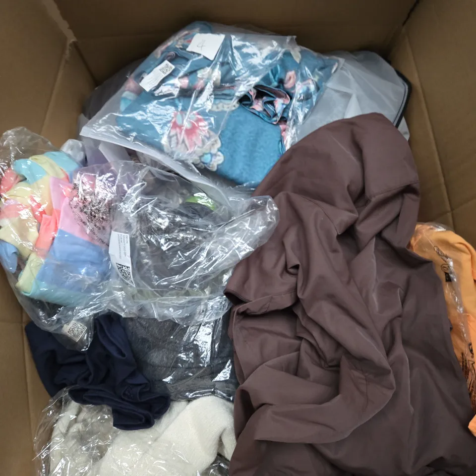 LARGE BOX OF ASSORTED CLOTHING ITEMS IN VARIOUS SIZES, STYLES AND COLOUR 