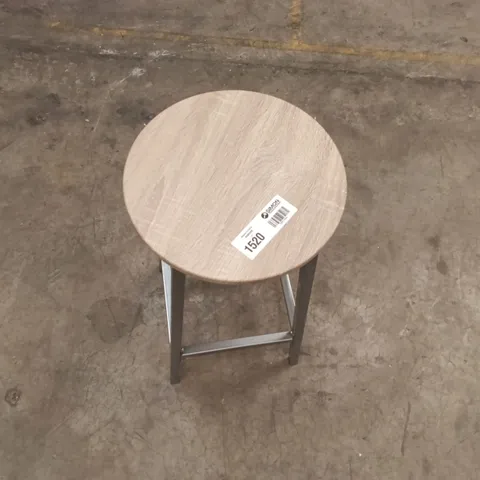 WOODEN BAR STOOL