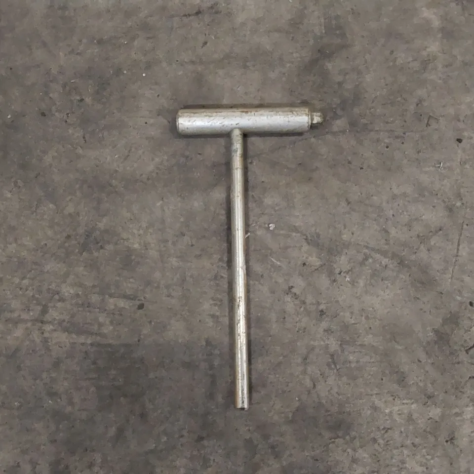 YARDENE YELLOW TRACK MAGNET CW TBAR TOOL 