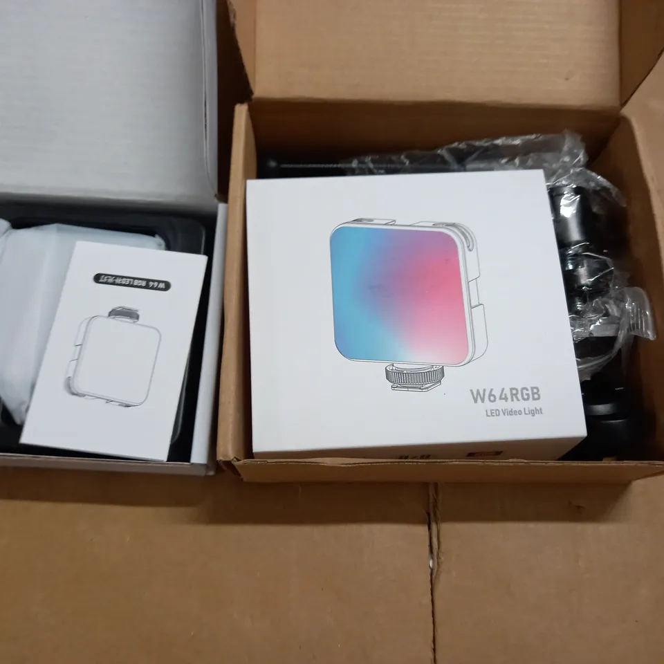 BOXED LED VIDEO LIGHT W64RGB