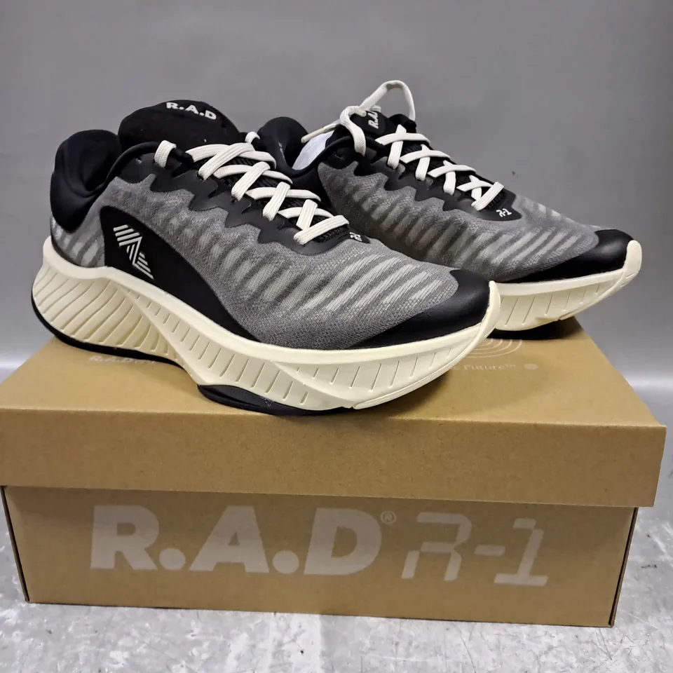 BOXED PAIR OF R.A.D R-1 SHOES IN GREY/BLACK UK SIZE 6.5