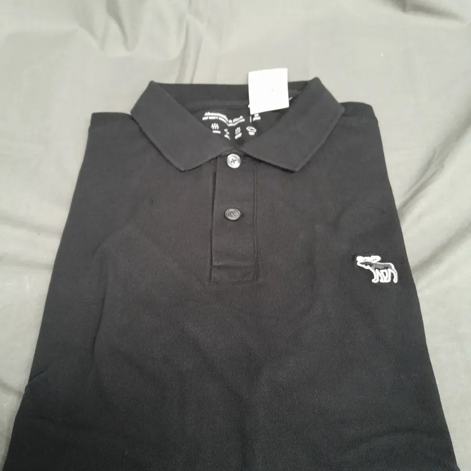 ABERCOMBIE DONT SWEAT IT COLLECTION POLO SHIRT - MEDIUM