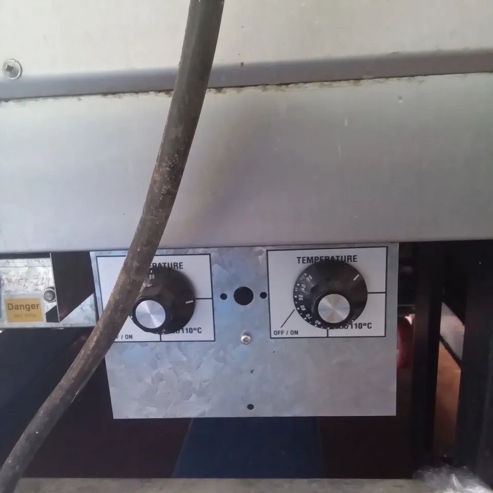 BKI MHC4 HOT FOOD MERCHANDISER 