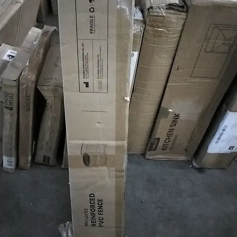 BOXED BREEINS REINFORCED PVC FENCE LG1722