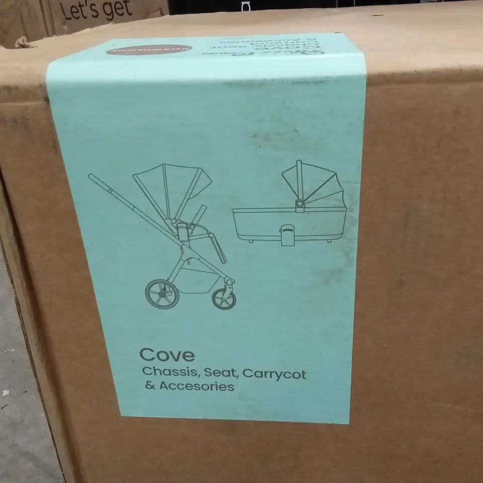 BOXED SILVER CROSS COVE STROLLER AND CARRYCOT - CHAMPAGNE (1 BOX)