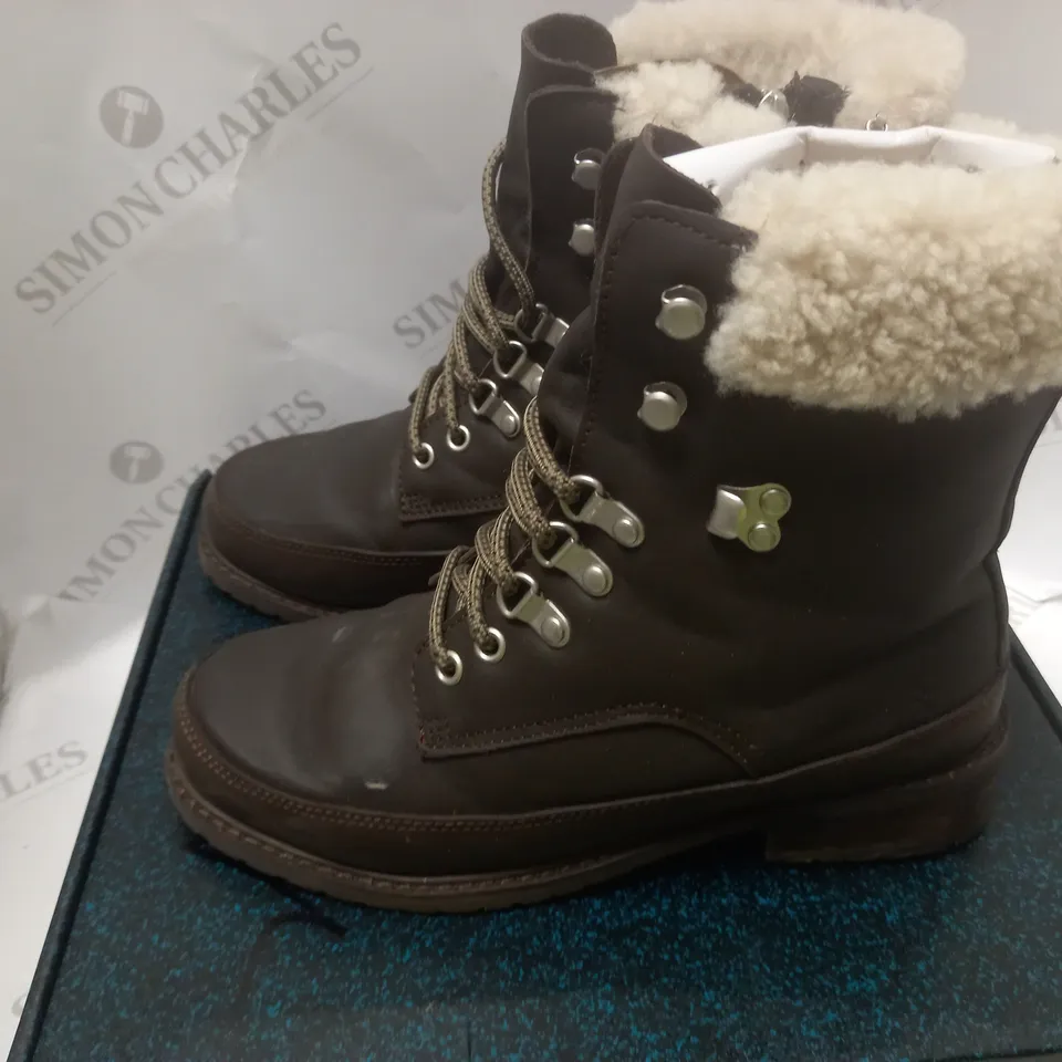 BOXED OKAB ESPRESSO FURRY BOOTS - SIZE 7