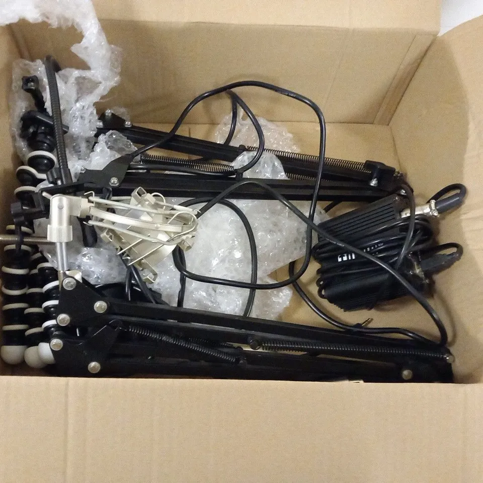 TONOR BM-700 PROFESSIONAL MICROPHONE AND STAND
