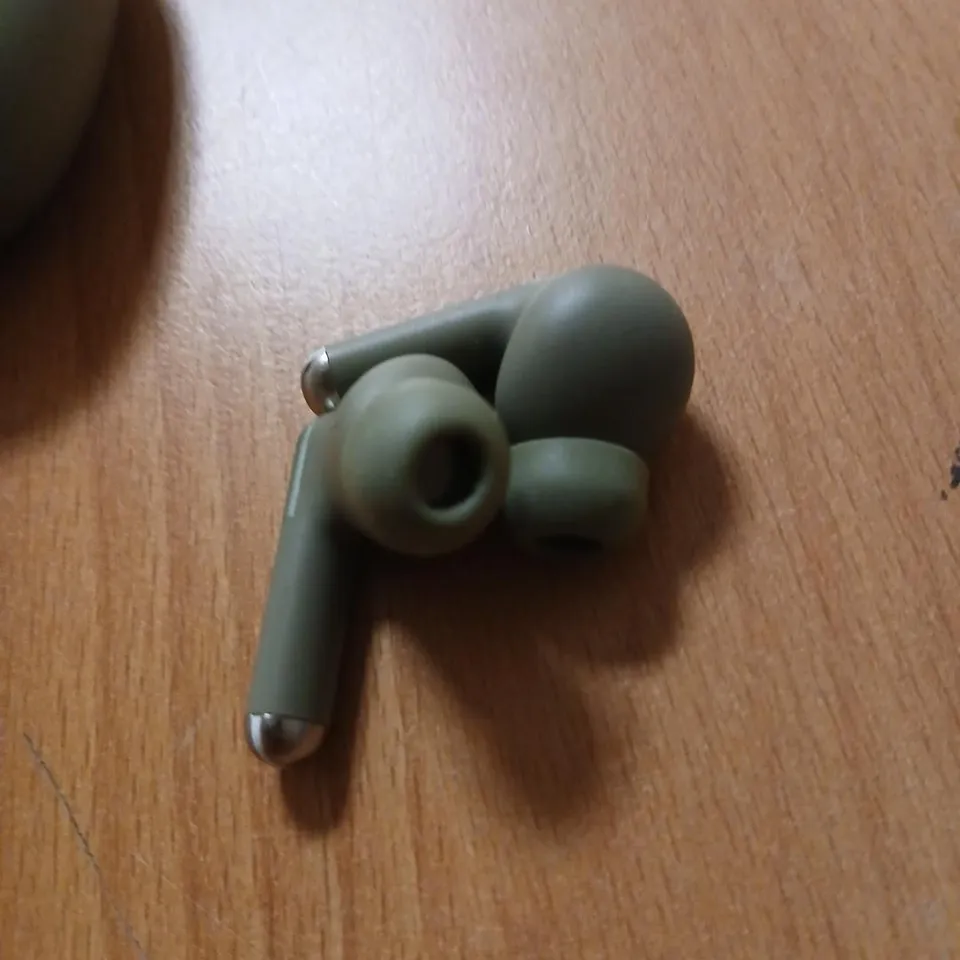 ULTIMATE WIRELESS EARBUDS WITH CASE – OLIVE GREEN 