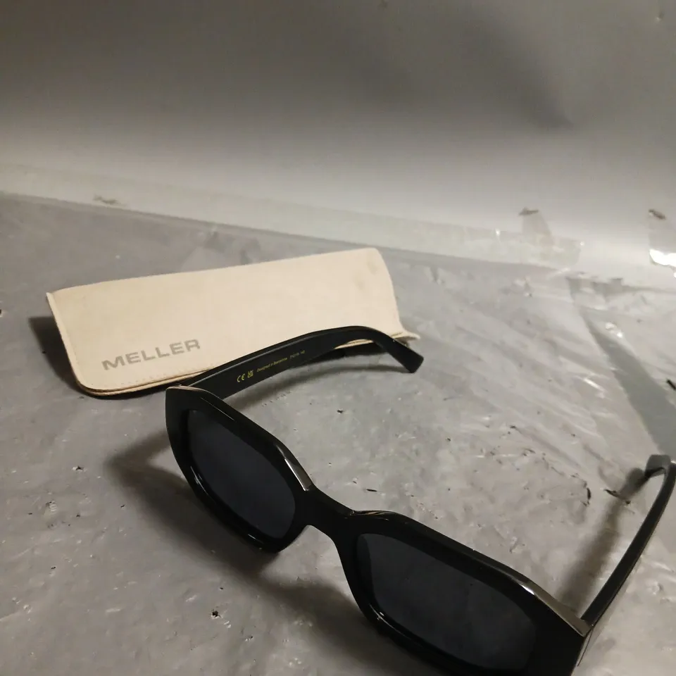 BOXED MELLER KESSIE GLASSES