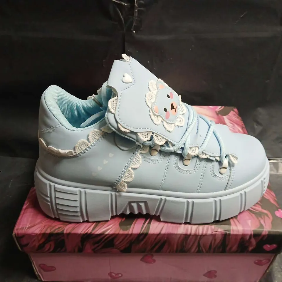 BOXED PAIR OF KOI FANCIFUL FREDDO BEAR RUFFLE TRAINERS - BABY BLUE UK 6