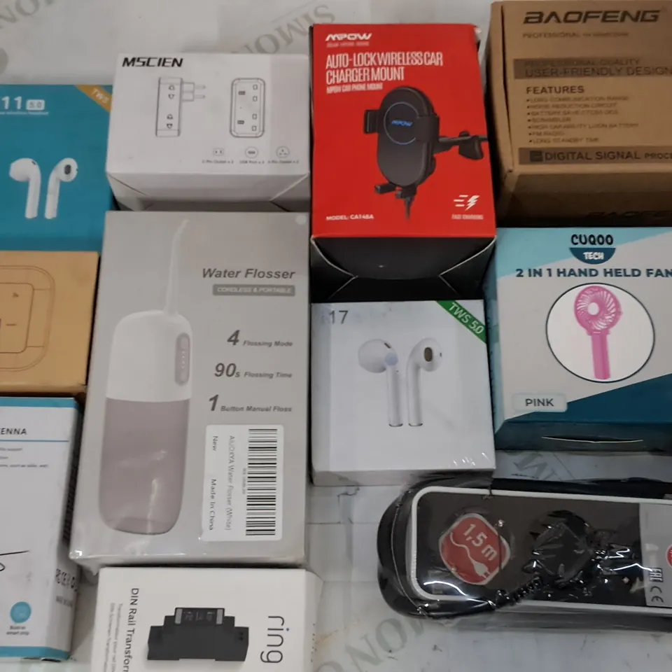 LOT OF 25 ASSORTED ITEMS TO INCLUDE DIGITAL HDTV ANTENNA, TWS EARBUDS AND WATER FLOSSER