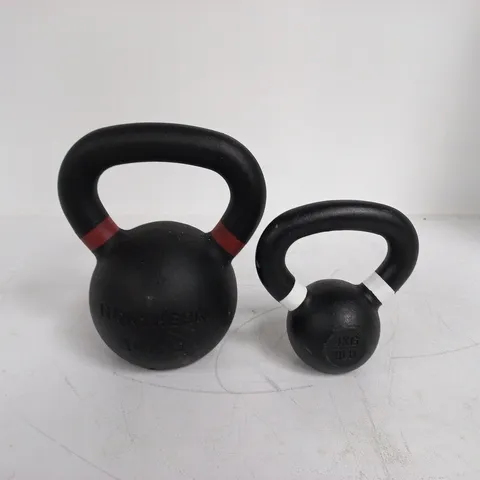 PAIR OF METAL KETTELBELLS INCLUDES 4KG & 14KG
