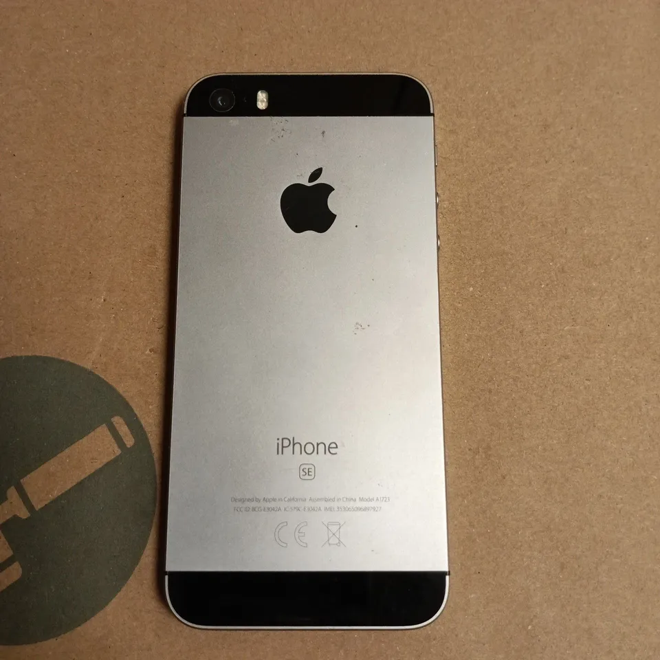 APPLE IPHONE SE A1723