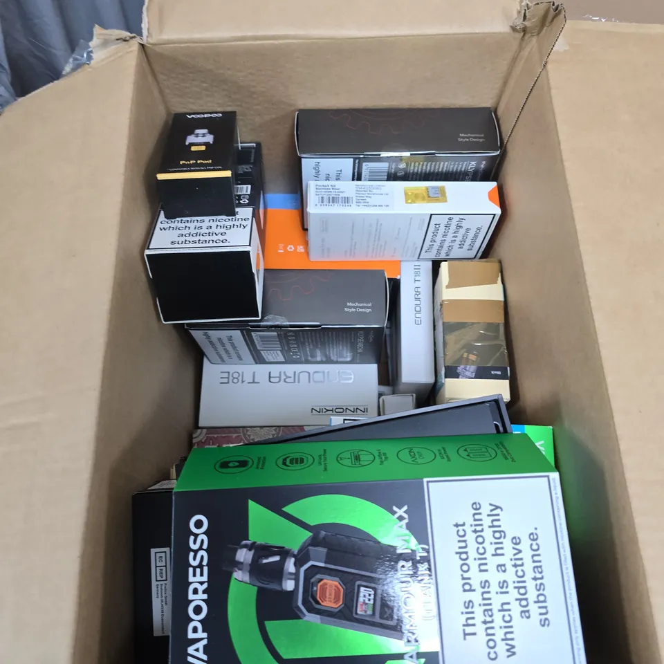 BOX OF APPROXIMATELY 30 ASSORTED E-CIGARETTES AND ACCOMPANIMENTS TO INCLUDE: GEEKVAPE AEGIS LEGEND S KIT 