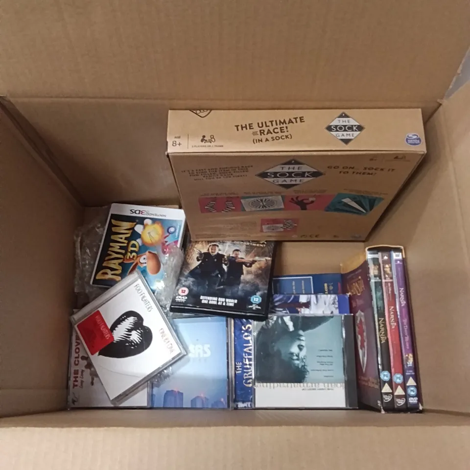 BOX OF APPROXIMATELY 14 ASSORTED FILMS, CDS AND GAMES