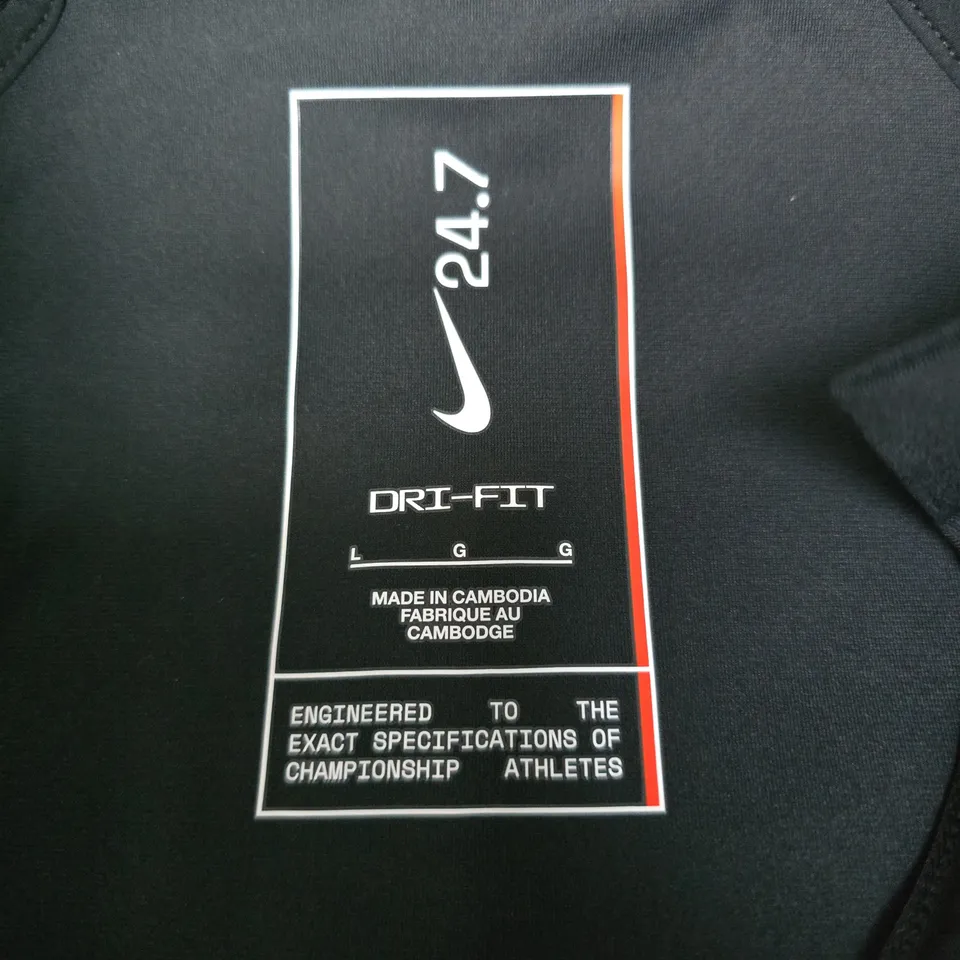 NIKE DRI-FIT JACKET – BLACK SIZE L 