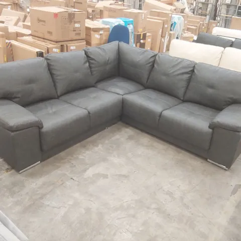 QUALITY DESIGNER FAUX LEATHER UPHOLSTERED CORNER SOFA