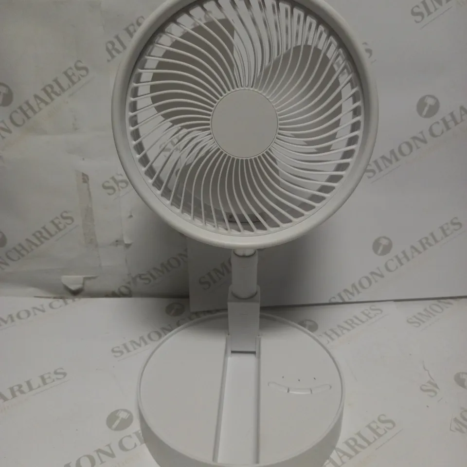 BELL & HOWELL RECHARGEABLE EXTENDABLE DESK & FLOOR FAN, WHITE