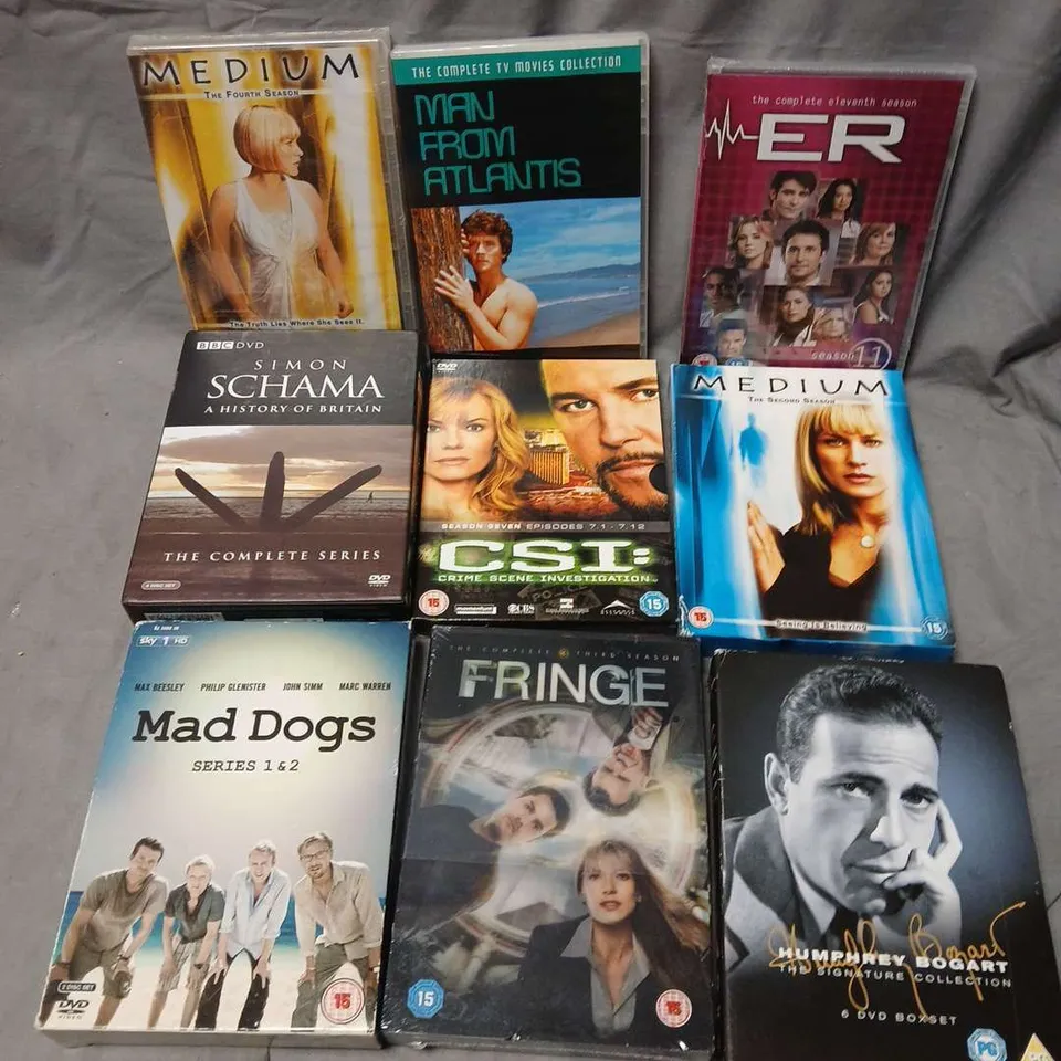 APPROXIMATELY 17 ASSORTED DVDS TO INCLUDE MEDIUM THE SECOND SEASON, FRINGE 3RD SEASON, HUMPHREY BOGART SIGNATURE COLLECTION, ETC