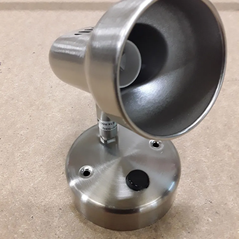 BOXED FAIRBORN CEILING SPOTLIGHT (1 BOX)