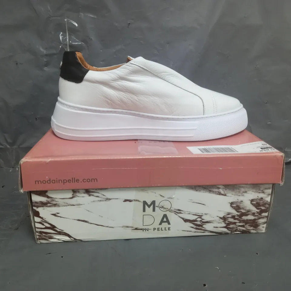 MODA IN PELLE ALBER LEATHER TRAINERS WHITE SIZE 7