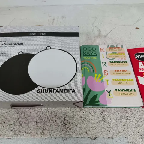 APPROXIMATELY 15 ASSORTED HOUSEHOLD PRODUCTS TO INCLUDE ANT BAIT STATION, NOTE PAD, PORTABLE MIRROR ETC 