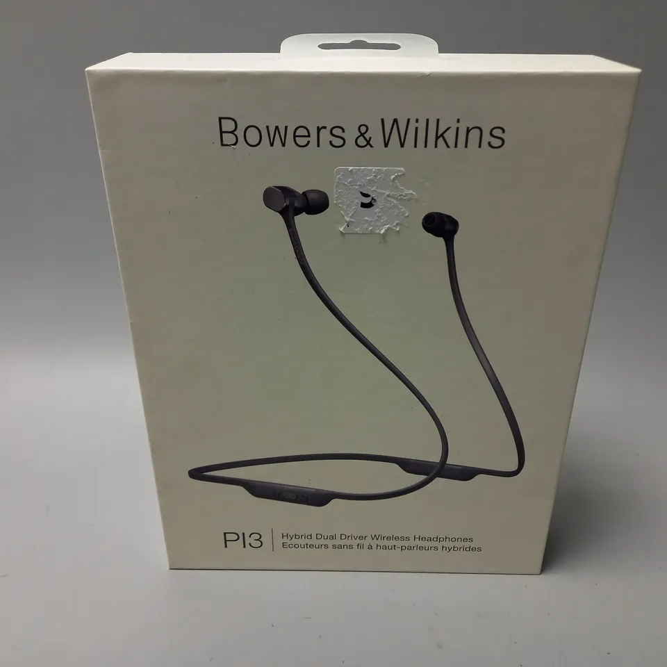 BOXED BOWERS & WILKINS PI3 WIRELESS HEADPHONES