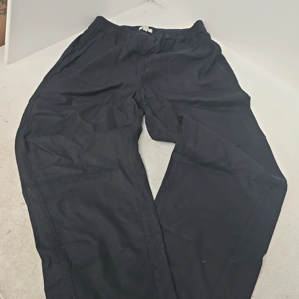 M&S BLACK KNIT-/CARGO-STYLE TROUSERS, UK 14 LONG (14L) MADE IN BANGLADESH