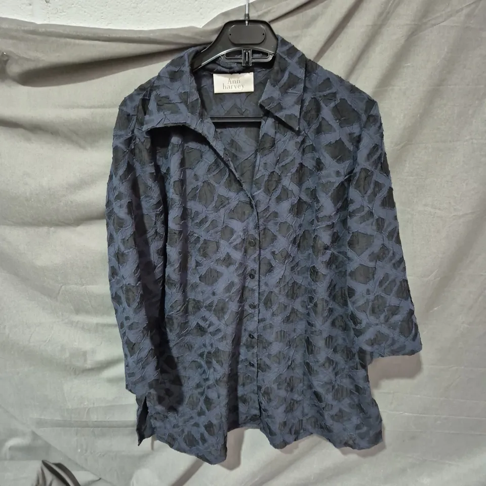 ANN HARVEY NAVY PATTERNED JACQUARD JACKET, UK 16 (EU 42)