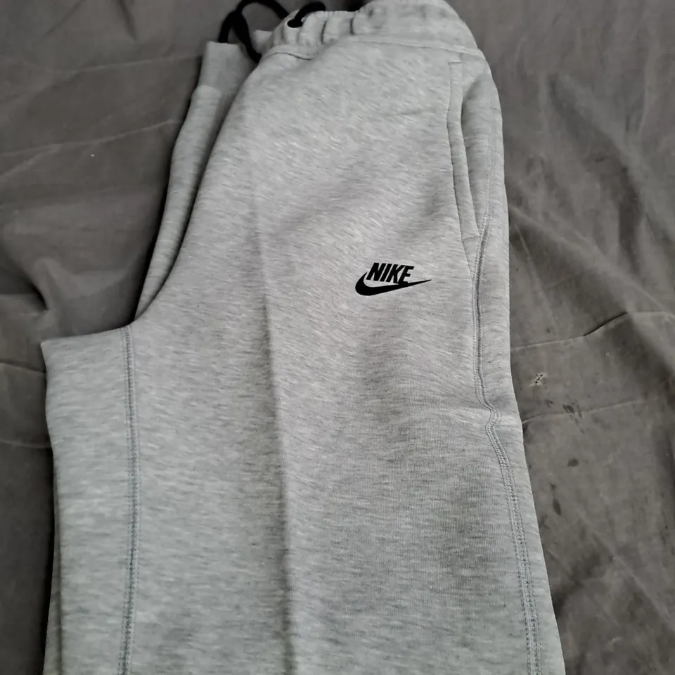 NIKE MENS TRACKSUIT BOTTOMS GREY SIZE SMALL