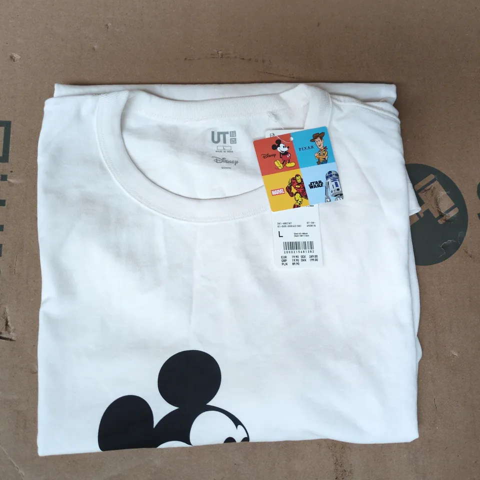 UNIQLO UT DISNEY MICKEY MOUSE T-SHIRT IN WHITE SIZE LARGE